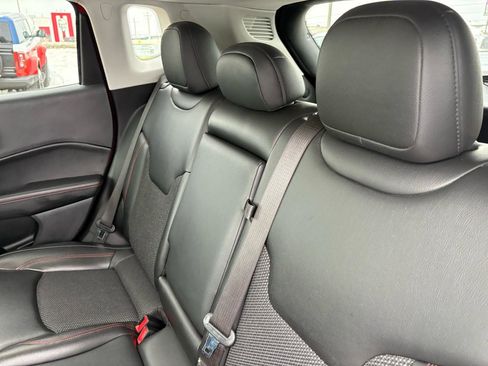 Used 2020 Jeep Compass Trailhawk image 34