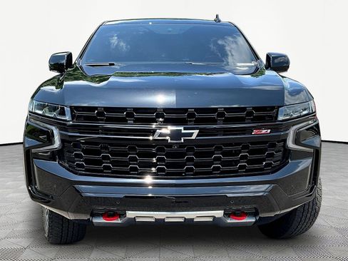 Used 2023 Chevrolet Tahoe Z71 w/ Luxury Package AWD/4WD image 2