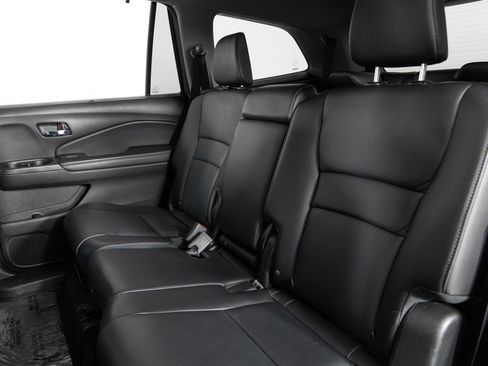 Used 2021 Honda Pilot EX-L image 17