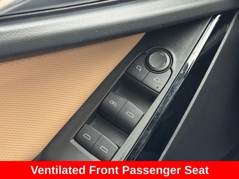 Used 2025 Chevrolet Equinox ACTIV w/ Safety and Technology Package image 31