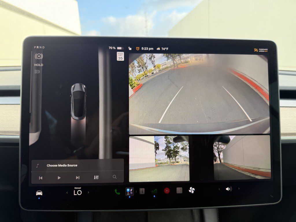 Used 2023 Tesla Model 3 Standard Range RWD image 17