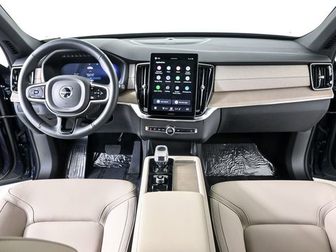 Certified 2026 Volvo XC90 B6 Plus w/ Protection Package Premier AWD/4WD image 20