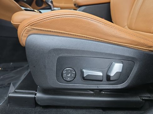 Used 2022 BMW X4 xDrive30i w/ Parking Assistance Package image 29