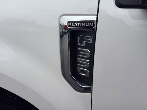 Used 2018 Ford F350 Platinum w/ Platinum Ultimate Package image 9