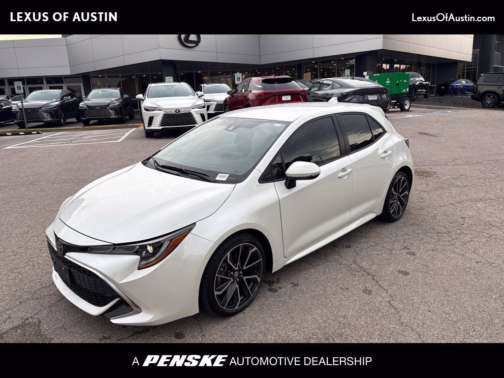 Used 2019 Toyota Corolla XSE FWD image 1