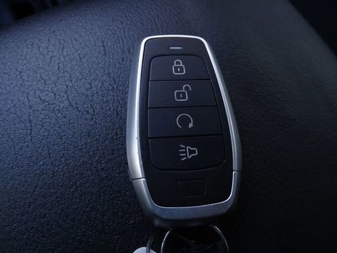 Used 2021 Jeep Wrangler Unlimited Sahara image 35