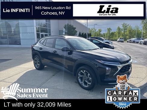 Used 2025 Chevrolet Trax LT w/ LT Convenience Package FWD image 1