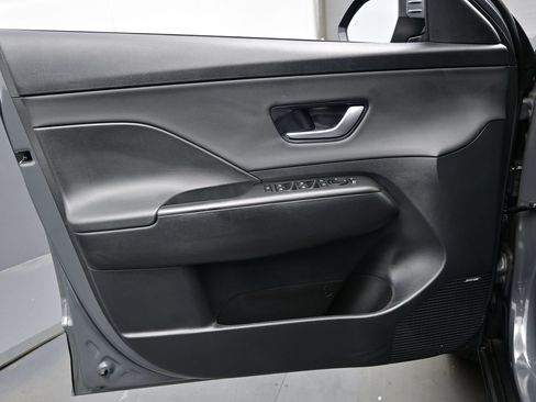 Used 2026 Hyundai Kona Limited AWD/4WD image 9