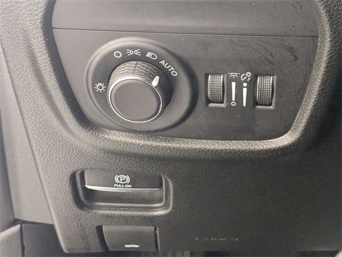 Certified 2023 Jeep Grand Cherokee L Altitude image 15