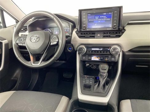 Used 2021 Toyota RAV4 XLE w/ Convenience Package image 14