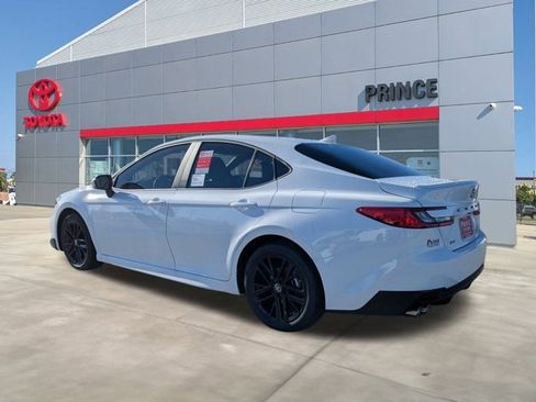 New 2026 Toyota Camry SE image 6