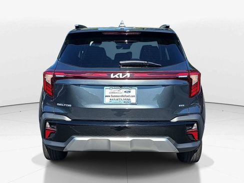 Used 2024 Kia Seltos EX AWD/4WD image 5