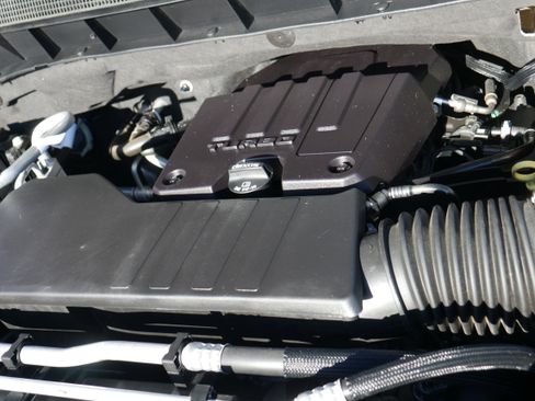 Certified 2023 Chevrolet Silverado 1500 Custom image 12