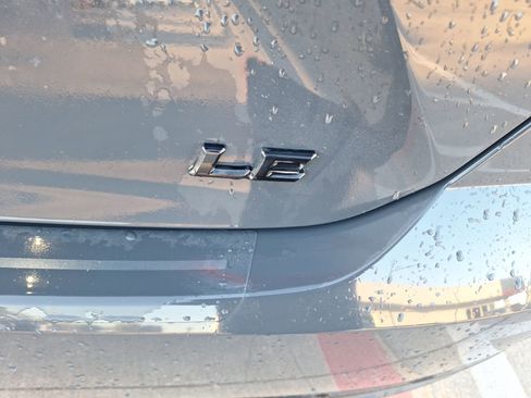 Used 2025 Toyota Camry LE image 12