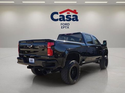 Used 2025 Chevrolet Silverado 2500 LT w/ Trail Boss Package image 3