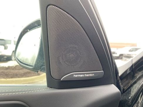 Used 2025 BMW X7 xDrive40i image 25