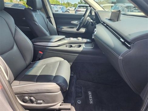 Used 2024 Genesis GV70 2.5T w/ Advanced Package image 29