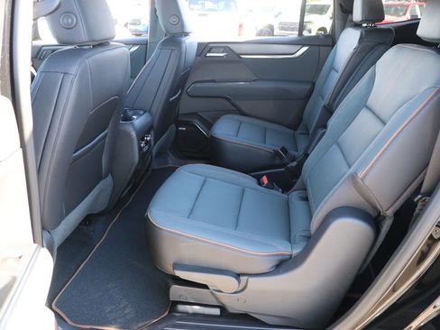 New 2026 GMC Acadia AT4 w/ Luxury Package image 28