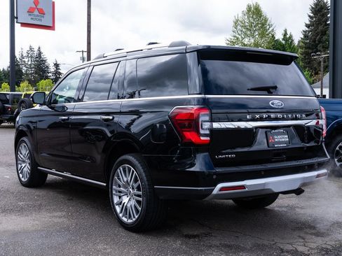 Used 2024 Ford Expedition Limited AWD/4WD image 4