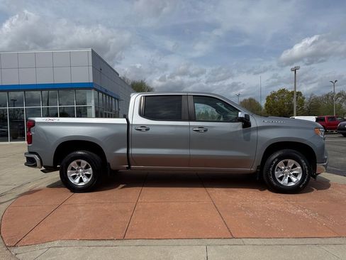 Used 2023 Chevrolet Silverado 1500 LT w/ Protection Package AWD/4WD image 7