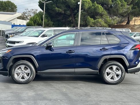 Used 2025 Toyota RAV4 XLE FWD image 8