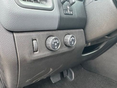 Used 2018 Chevrolet Colorado Z71 image 30