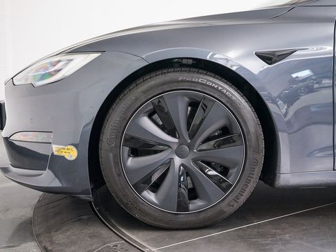 Used 2022 Tesla Model S Standard Range image 16