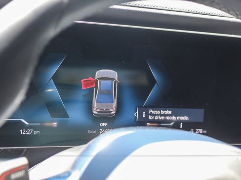 Used 2023 BMW i7 xDrive60 AWD/4WD image 21