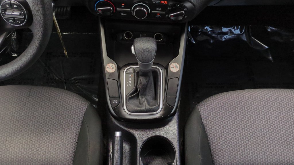 Used 2024 Kia Soul LX w/ Option Group 015 FWD image 14