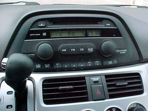 Used 2010 Honda Odyssey LX image 24