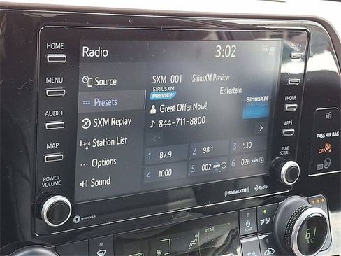 Used 2022 Toyota Highlander XLE image 13