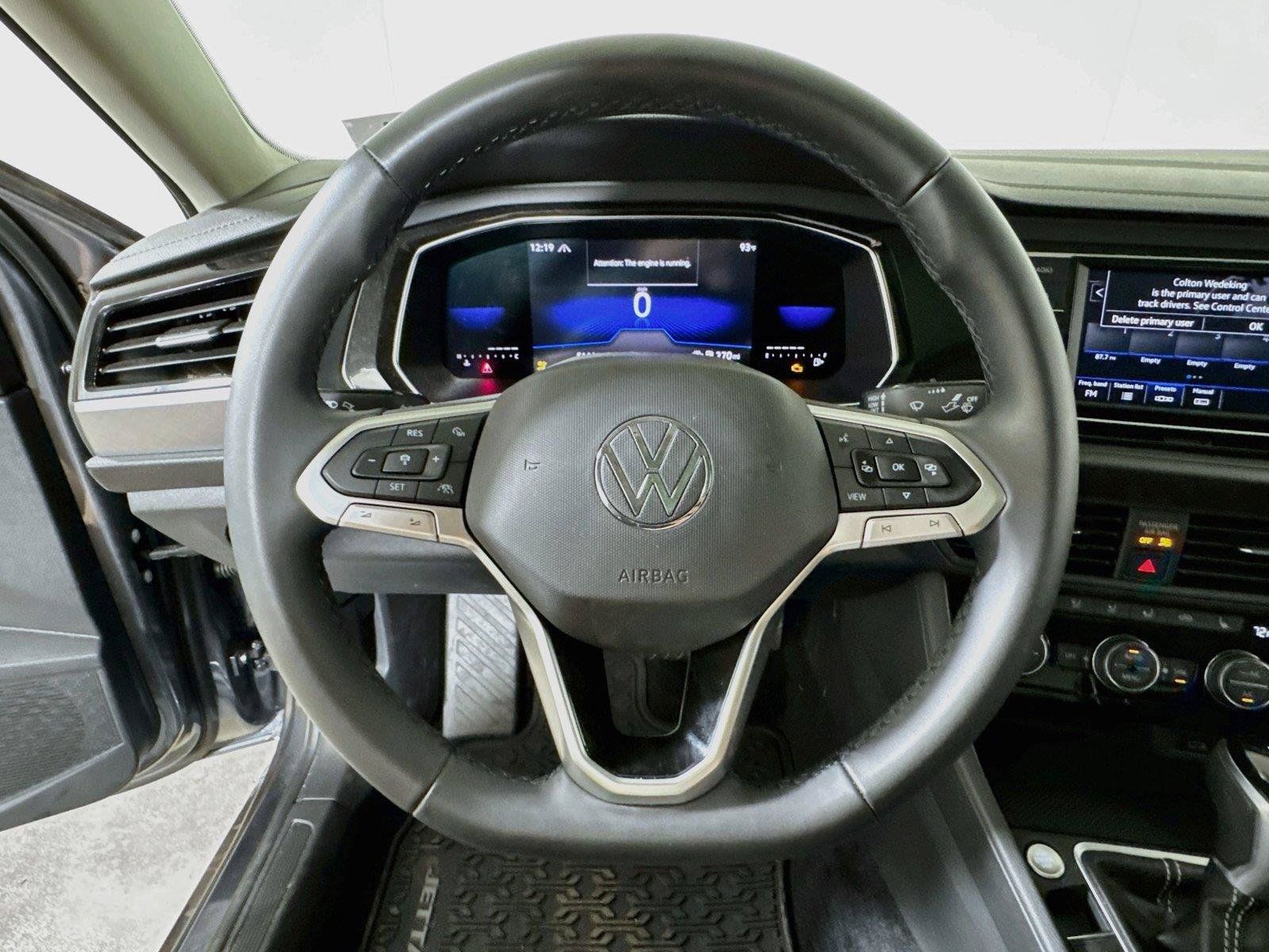 Used 2022 Volkswagen Jetta SE FWD image 9