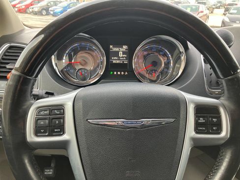 Used 2013 Chrysler Town & Country Limited w/ Trailer Tow Group image 17