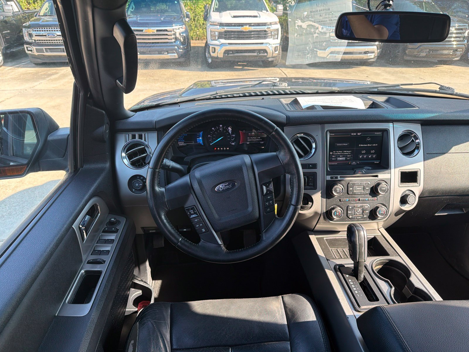 Used 2015 Ford Expedition XLT w/ Equipment Group 202A RWD image 11