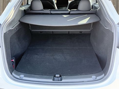 Used 2025 Tesla Model Y Long Range image 15