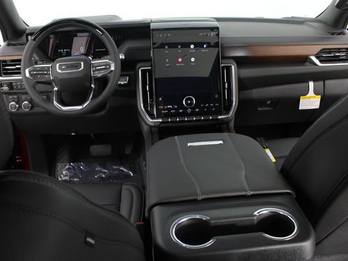 New 2026 GMC Yukon XL Denali w/ Denali Reserve Package AWD/4WD image 13