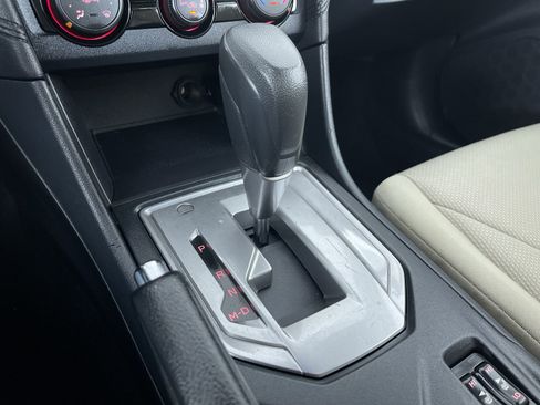 Used 2019 Subaru Impreza 2.0i Premium image 21