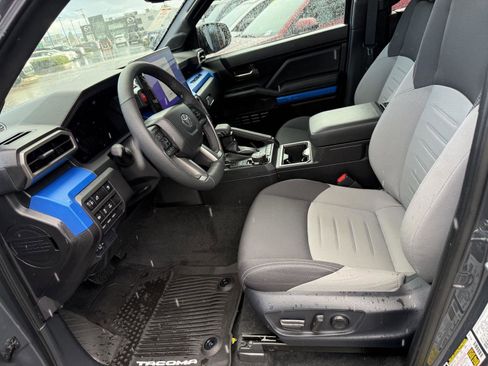 Certified 2025 Toyota Tacoma TRD Off-Road w/ TRD Off Road Upgrade Package image 15
