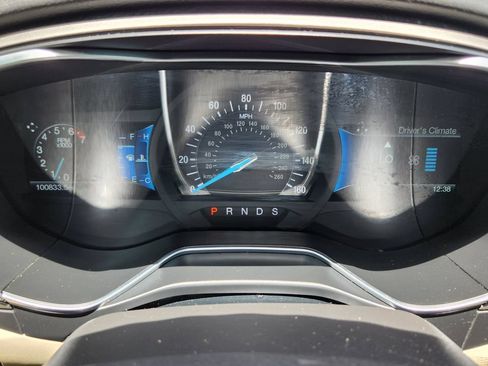 Used 2016 Ford Fusion SE FWD image 17