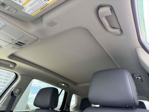 Used 2020 Buick Envision Essence w/ Experience Buick Package AWD/4WD image 23
