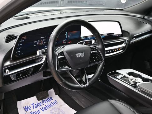 Used 2024 Cadillac Lyriq Tech RWD image 27