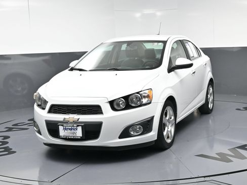Used 2015 Chevrolet Sonic LTZ FWD image 11