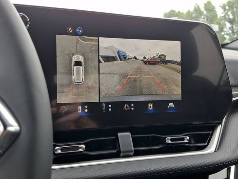 New 2026 Chevrolet Equinox LT w/ Safety and Technology Package AWD/4WD image 13