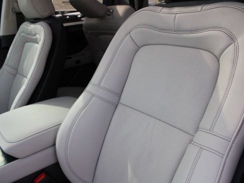 New 2026 Lincoln Aviator Reserve AWD/4WD image 34