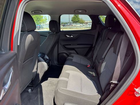 Used 2025 Chevrolet Blazer LT FWD image 26