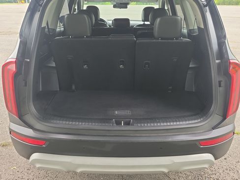 Used 2020 Kia Telluride LX FWD image 18