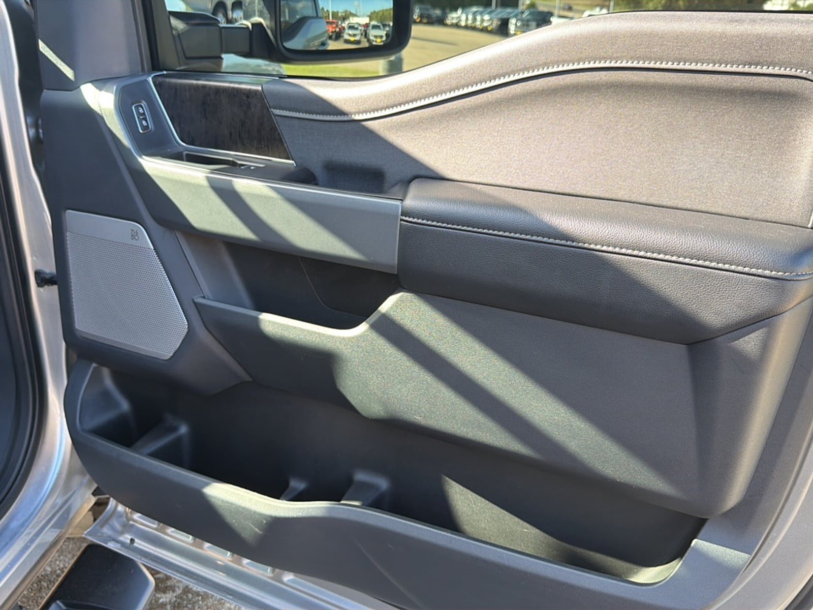 Used 2024 Ford F250 Lariat w/ Sport Appearance Package AWD/4WD image 26