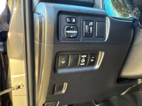 Used 2016 Toyota 4Runner SR5 image 21