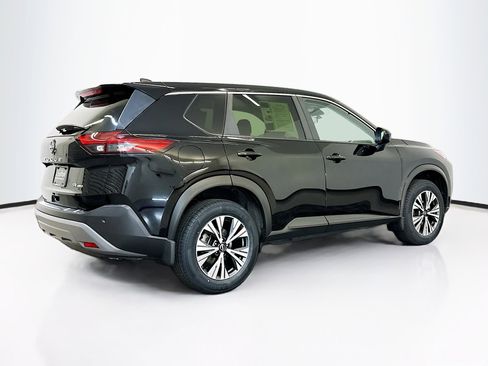 Used 2023 Nissan Rogue SV image 9
