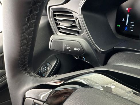 Used 2024 Ford Escape Active AWD/4WD image 21